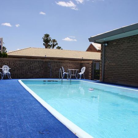 Mid Town Inn Narrabri Dış mekan fotoğraf