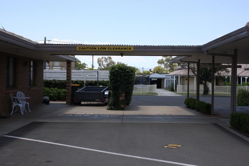 Mid Town Inn Narrabri Dış mekan fotoğraf